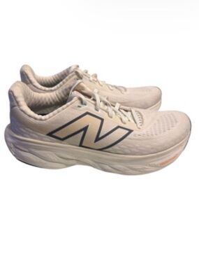 New Balance 1080v14 running/walking shoes.